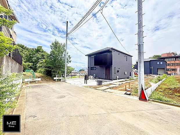 【前面道路含む現地写真】■新しい住まい、街の新しい風景