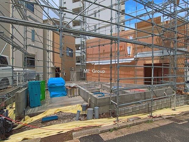 【現地外観写真】A号棟  ■新しい暮らしが始まる場所で、家族の絆を深める