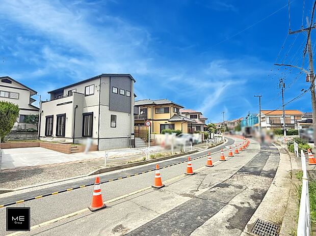 【前面道路含む現地写真】■この道を歩けば、毎日が少し特別になる
