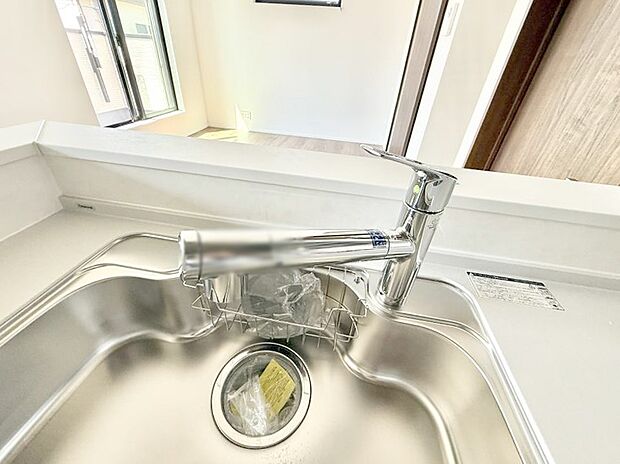 【浄水器】■清潔でおいしい水を手軽に供給してくれます
