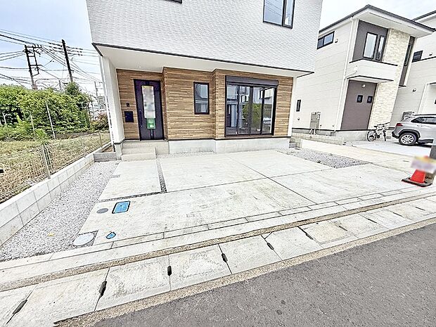 【駐車場】1号棟  ■快適な駐車スペースで安心
