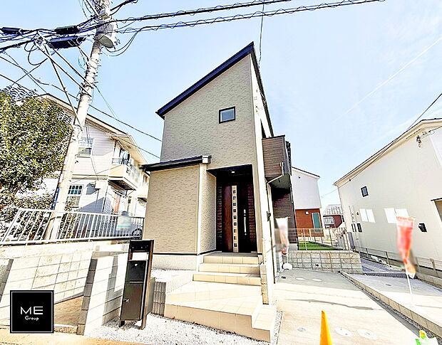 【現地外観写真】1号棟  ■暮らしを豊かにする充実した仕様設備で快適に
