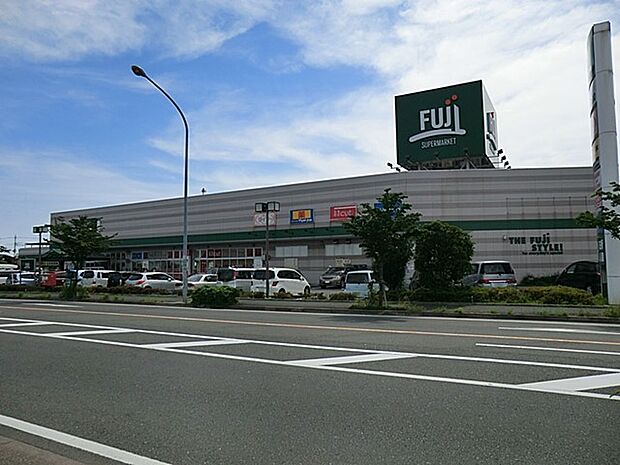 FUJI橋戸店（約850m・徒歩11分）