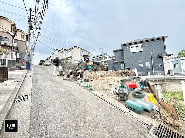 【前面道路含む現地写真】■家族とのお出かけが楽しくなる環境です