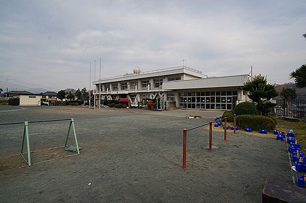 中井町立井ノ口小学校(約2,200m・徒歩28分)