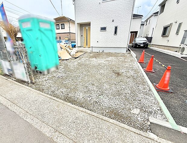 【駐車場】1号棟 ■快適な駐車スペースで安心
