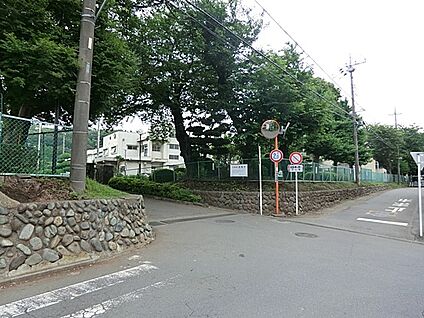 相模原市立相陽中学校 1800m(23分)