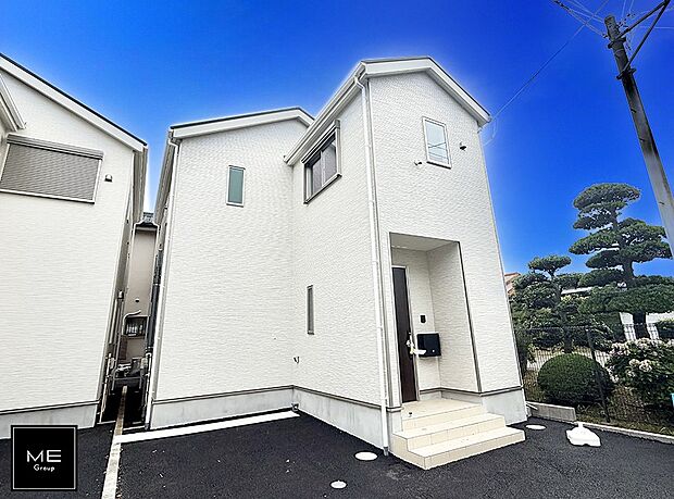 【現地外観写真】1号棟 ■暮らしを彩る充実した設備仕様が備わった住まい