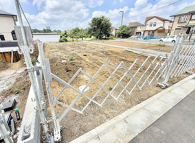 【現地外観写真】3号棟 ■暮らしを豊かにする充実した仕様設備で快適に