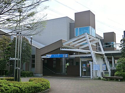 小田急多摩線「黒川」駅 1840m(23分)