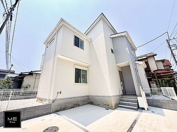 【現地外観写真】1号棟 ■家族みんなが笑顔で過ごせる、安心感のある住まい