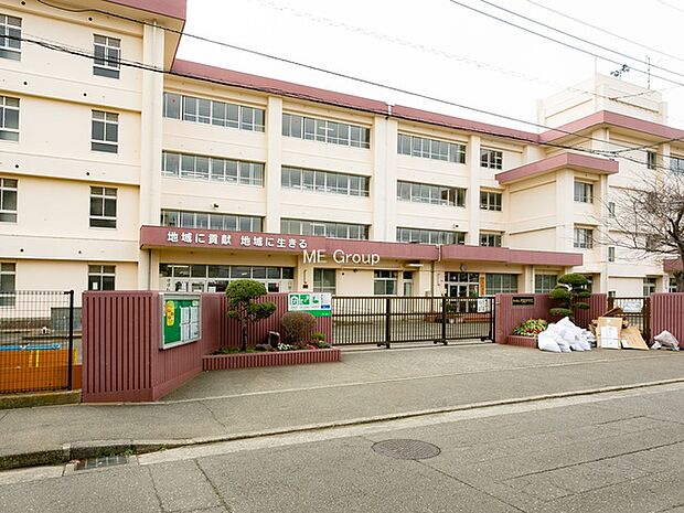 茅ヶ崎市立円蔵中学校(約1,000m・徒歩13分)