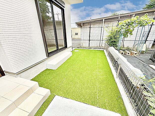 【庭】B号棟 ■庭付き住宅は多様な使用用途で活用できます