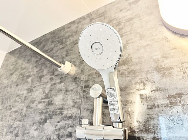 【ハンドシャワー付洗面台】■手洗いや顔を洗う時も快適に使える便利なシャワー