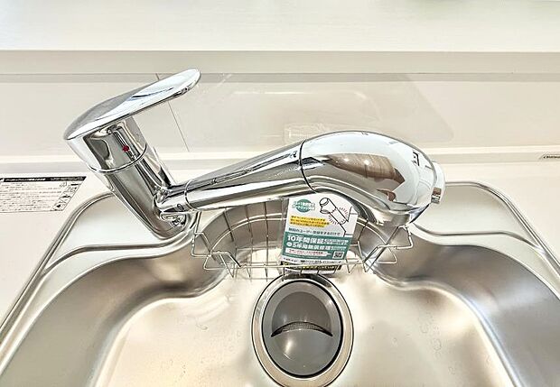 【浄水器】■清潔でおいしい水を手軽に供給してくれます