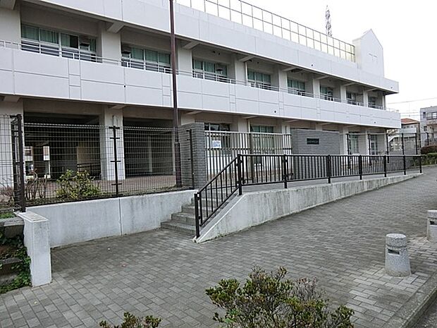 横浜市立岩井原中学校(約450m・徒歩6分)