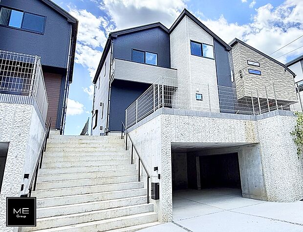 【現地外観写真】2号棟 ■暮らしを彩る充実した設備仕様が備わった住まい