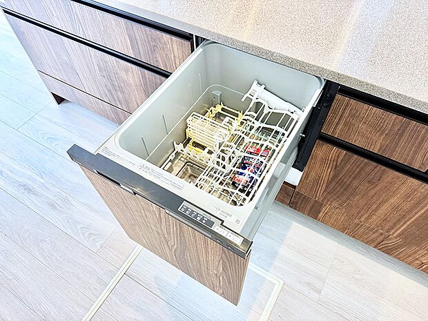 【食洗機】■食後の片づけも食洗器があれば時短に。ご家族との時間を増やせます