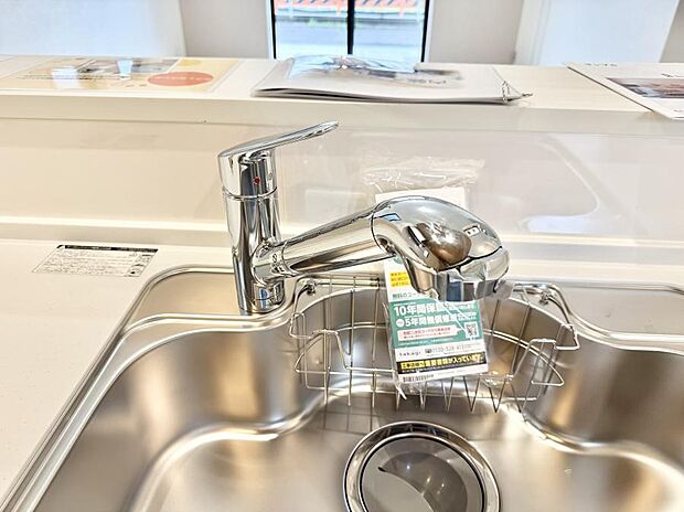 【浄水器】■清潔でおいしい水を手軽に供給してくれます