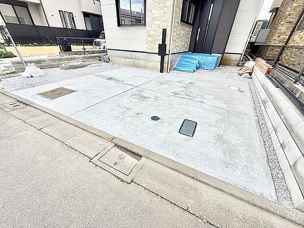 【駐車場】1号棟 ■自宅にカースペースがあると助かります