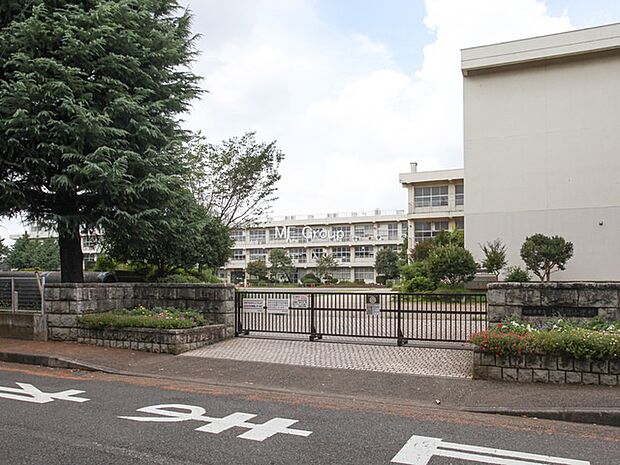 相模原市立上鶴間小学校（約600m・徒歩8分）