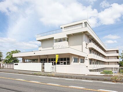 座間市立立野台小学校 190m(3分)