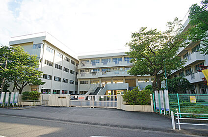座間市立入谷小学校 1200m(15分)
