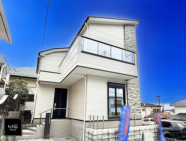 【現地外観写真】1号棟 ■暮らしを彩る充実した設備仕様が備わった住まい