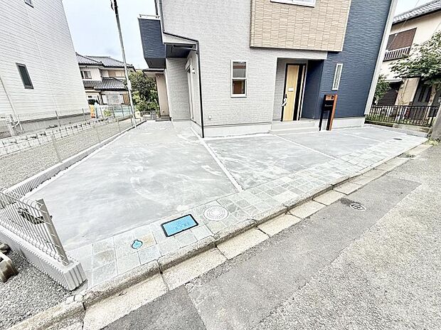 【駐車場】1号棟 ■自宅にある駐車スペースなので安心ですね