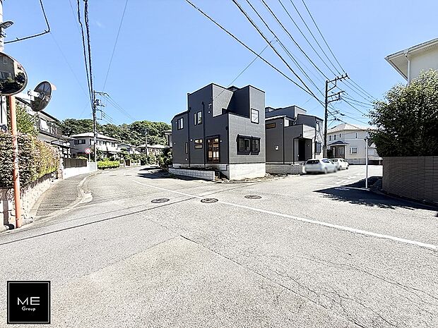 【前面道路含む現地写真】■新しい住まい、街の新しい風景