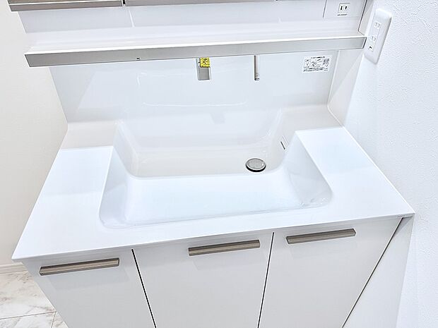 【ハンドシャワー付洗面台】■手洗いや顔を洗う時も快適に使える便利なシャワー