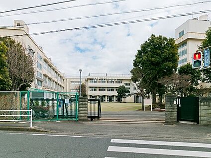 横浜市立三ツ境小学校 150m(2分)
