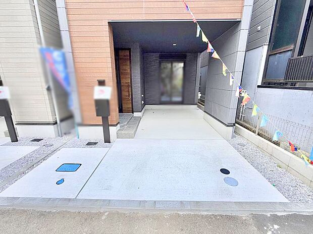 【駐車場】1号棟 ■快適な駐車スペースで安心