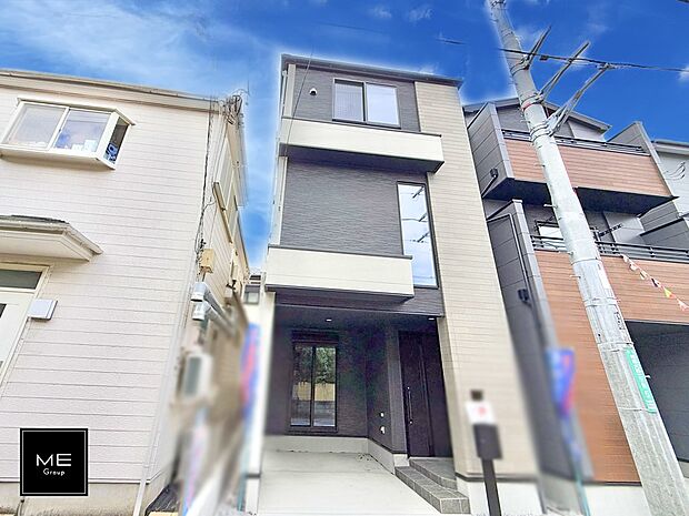 【現地外観写真】2号棟 ■家族みんなが笑顔で過ごせる、安心感のある住まい