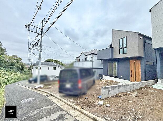 【前面道路含む現地写真】■家族とのお出かけが楽しくなる環境です