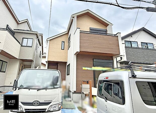 【現地外観写真】2号棟 ■暮らしを豊かにする充実した仕様設備で快適に