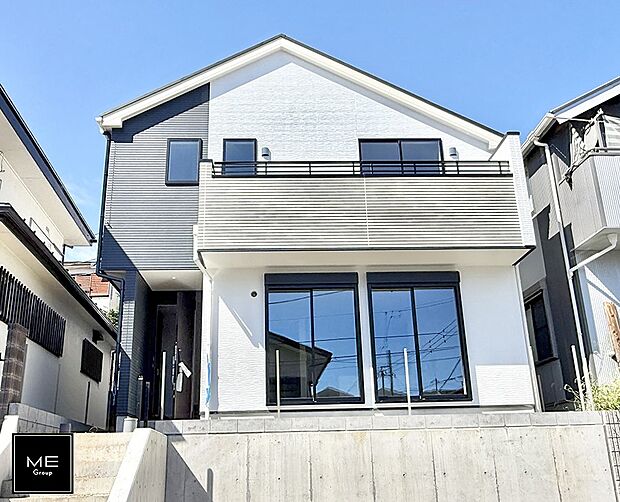 【現地外観写真】1号棟 ■家族みんなが笑顔で過ごせる、安心感のある住まい