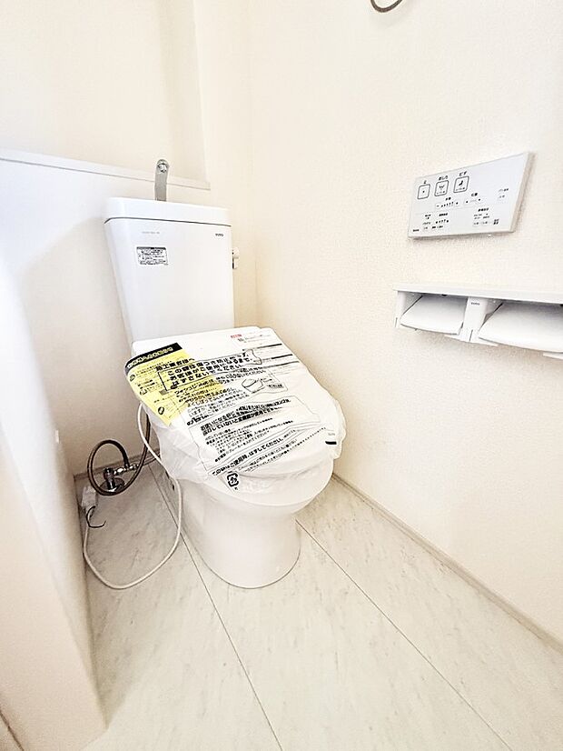 【トイレ】1号棟 ■毎日使う場所だからこそ、清潔感溢れる空間