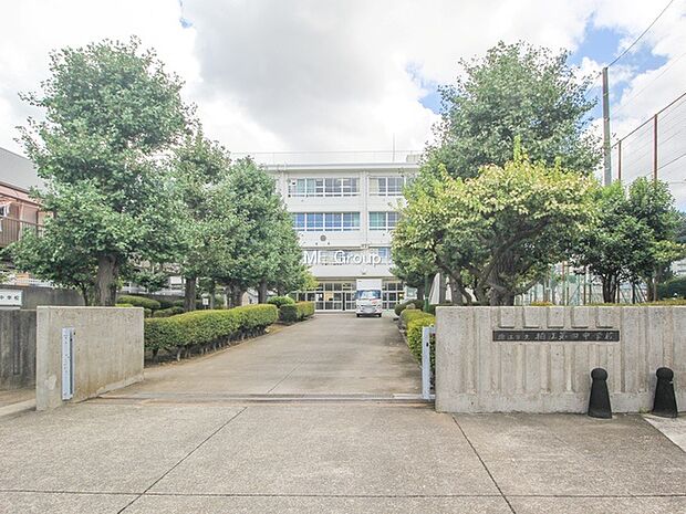 狛江市立狛江第四中学校(約130m・徒歩2分)