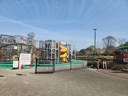 岩ヶ池公園 1400ｍ(車4分)