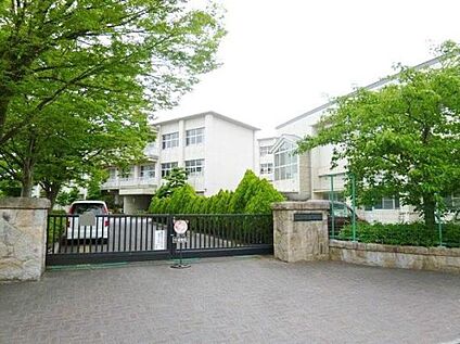 依佐美中学校 1900ｍ(徒歩24分)