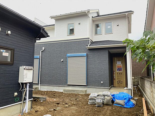 現地（11/9）　◎足場が外れました！建物全体が見えてきました！◎