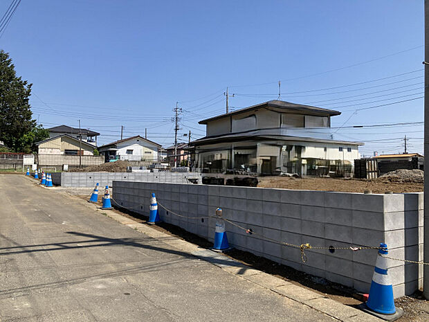 現地（5/2）　◎販売開始しました！この場所に、新しい住まいが誕生します！◎