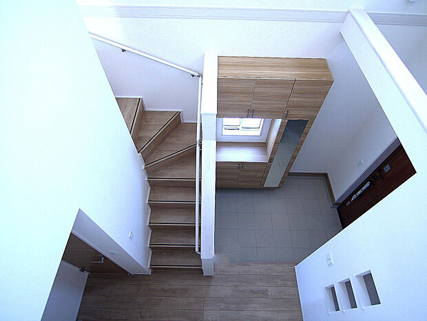 【【2号棟】】◎2F側から見た玄関です！◎