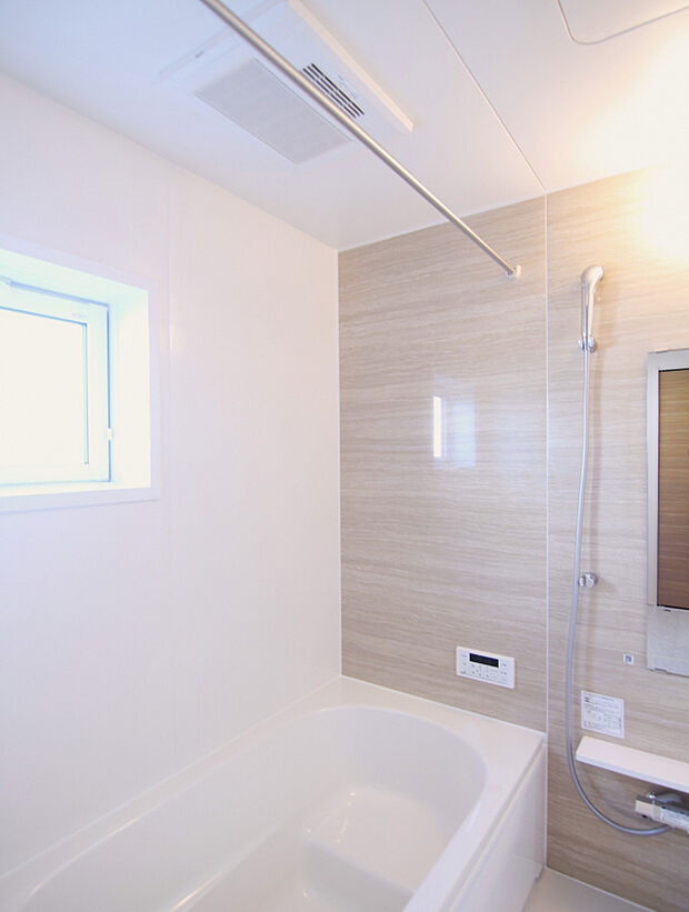 【【1号棟】】◎浴室は乾燥機能付きで雨天時に洗濯物も乾かせます！◎