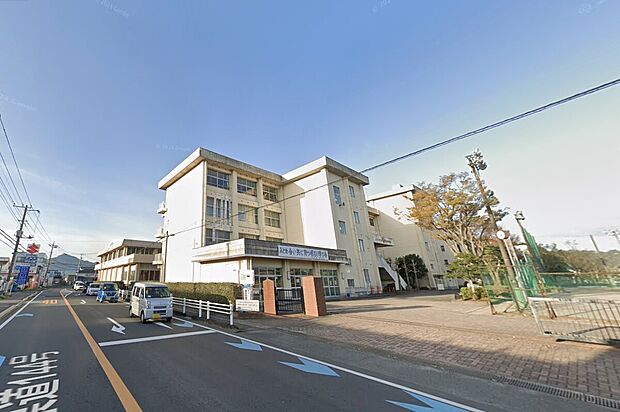清水町立清水中学校(約1,929m)