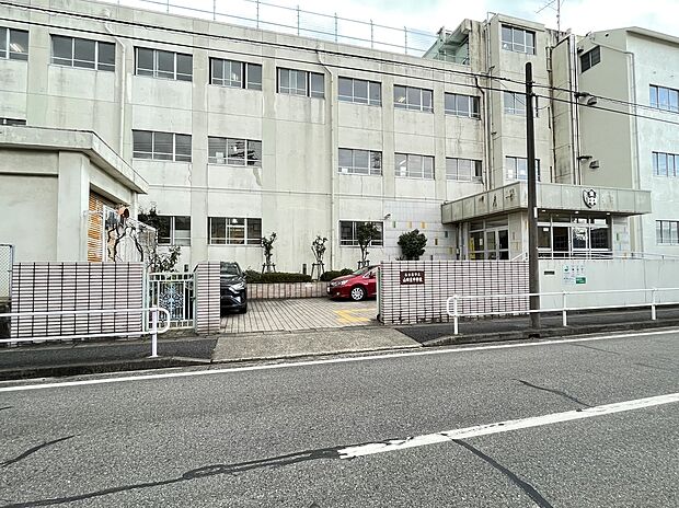 名古屋市立山田東中学校（約1,900m）