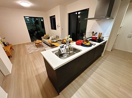 17.7帖のゆとりのある広さのLDK