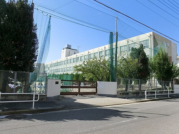 名古屋市立大江中学校（約450m）