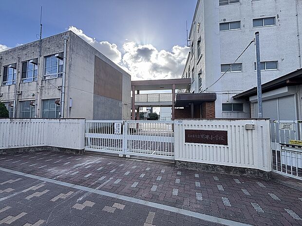名古屋市立筒井小学校(約110m)